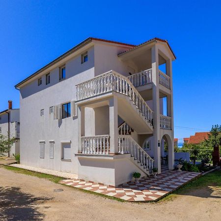 Banjol Rooms Mande מראה חיצוני תמונה