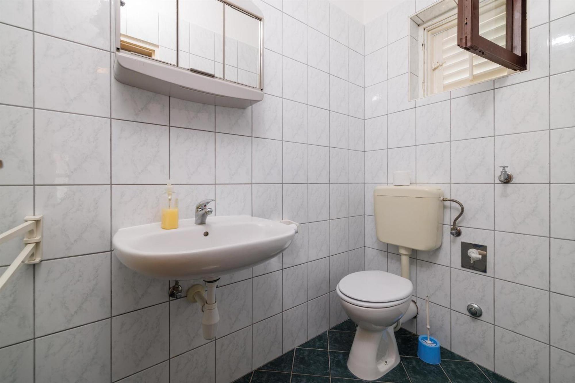 Banjol Rooms Mande מראה חיצוני תמונה