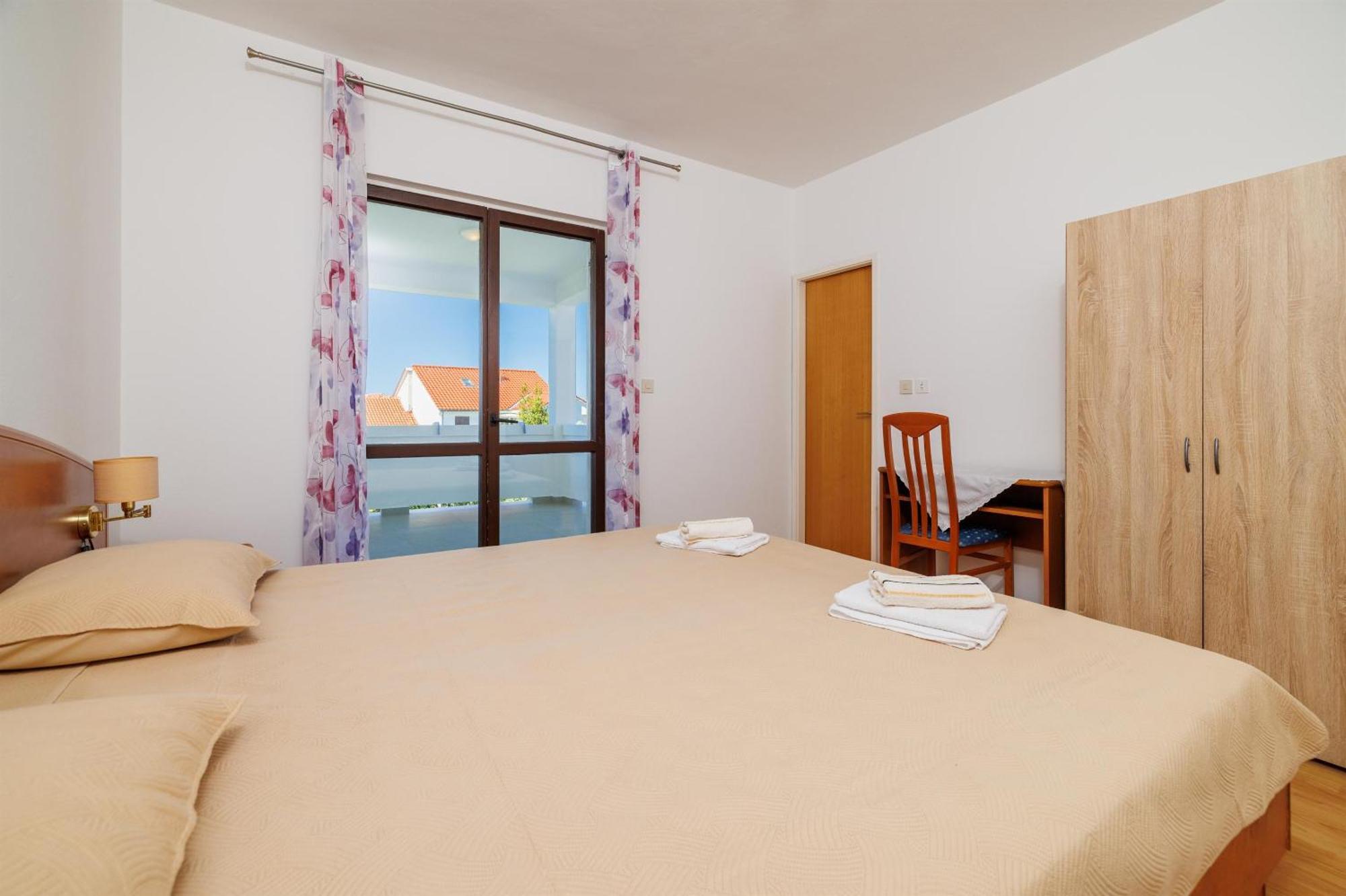 Banjol Rooms Mande מראה חיצוני תמונה